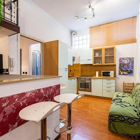 Extensive Terrace Navigli Toy Artistic Apartment Milaan Buitenkant foto