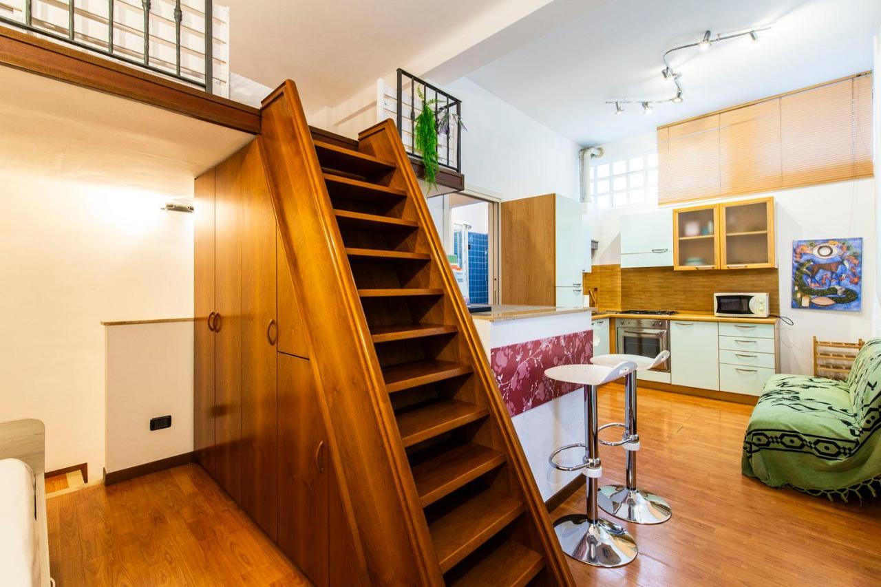 Extensive Terrace Navigli Toy Artistic Apartment Milaan Buitenkant foto