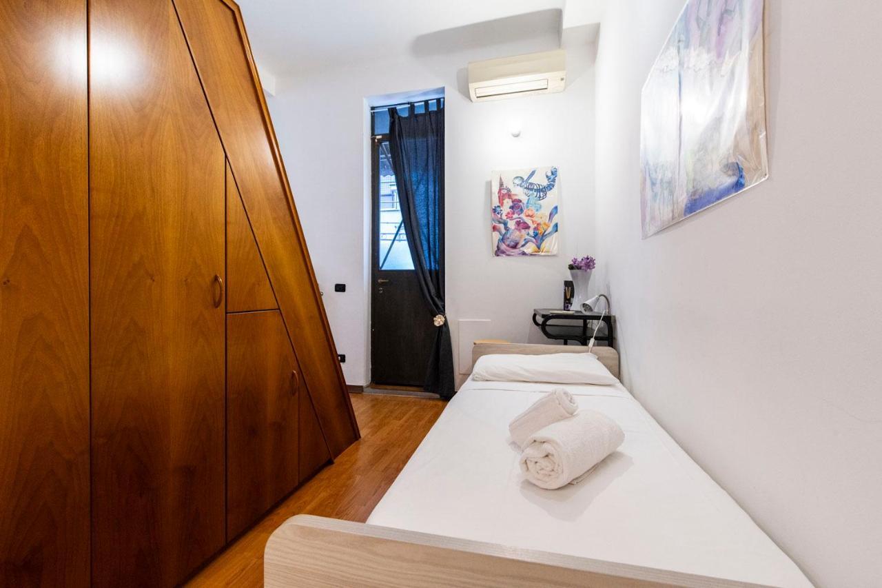 Extensive Terrace Navigli Toy Artistic Apartment Milaan Buitenkant foto