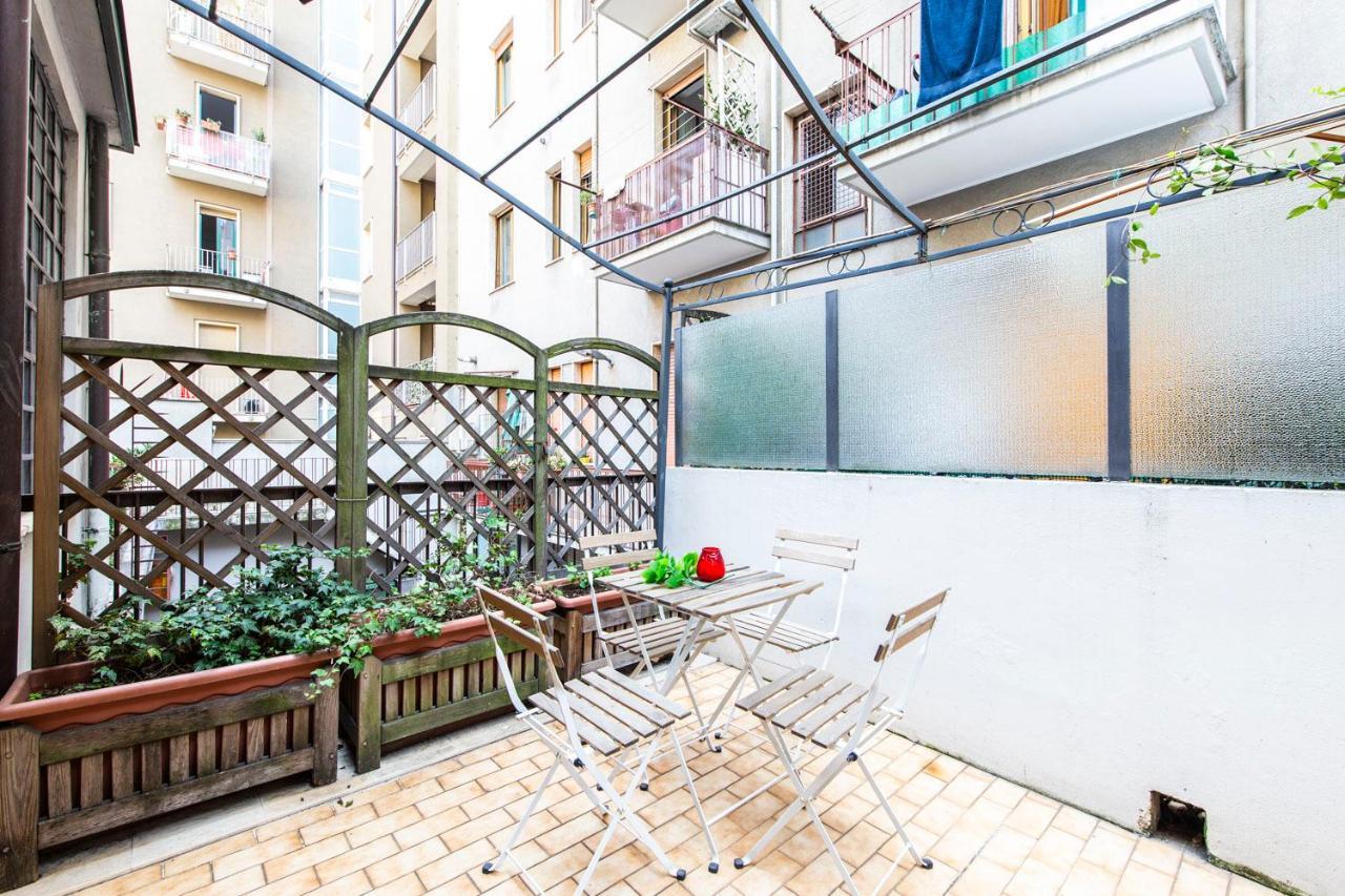 Extensive Terrace Navigli Toy Artistic Apartment Milaan Buitenkant foto